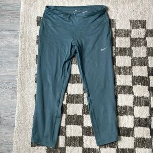 Nike Dri fit Cropped Leggings in Teal